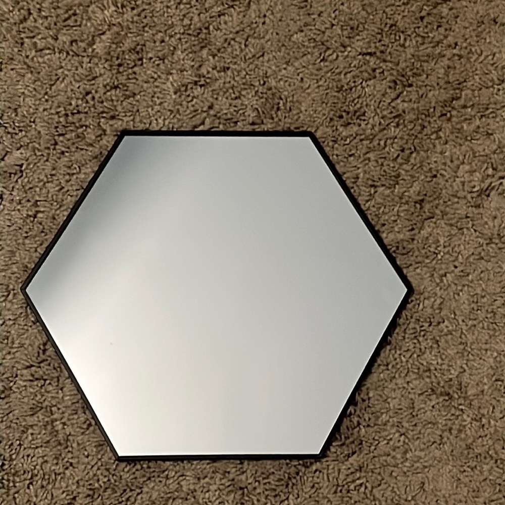 shaped mirror